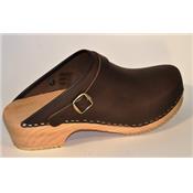 Clogs, chocolate waxed leather 