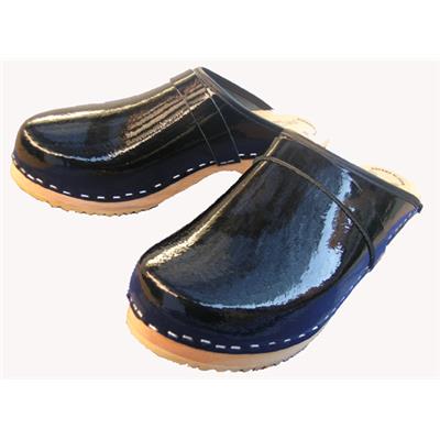 varnished black leather clogs