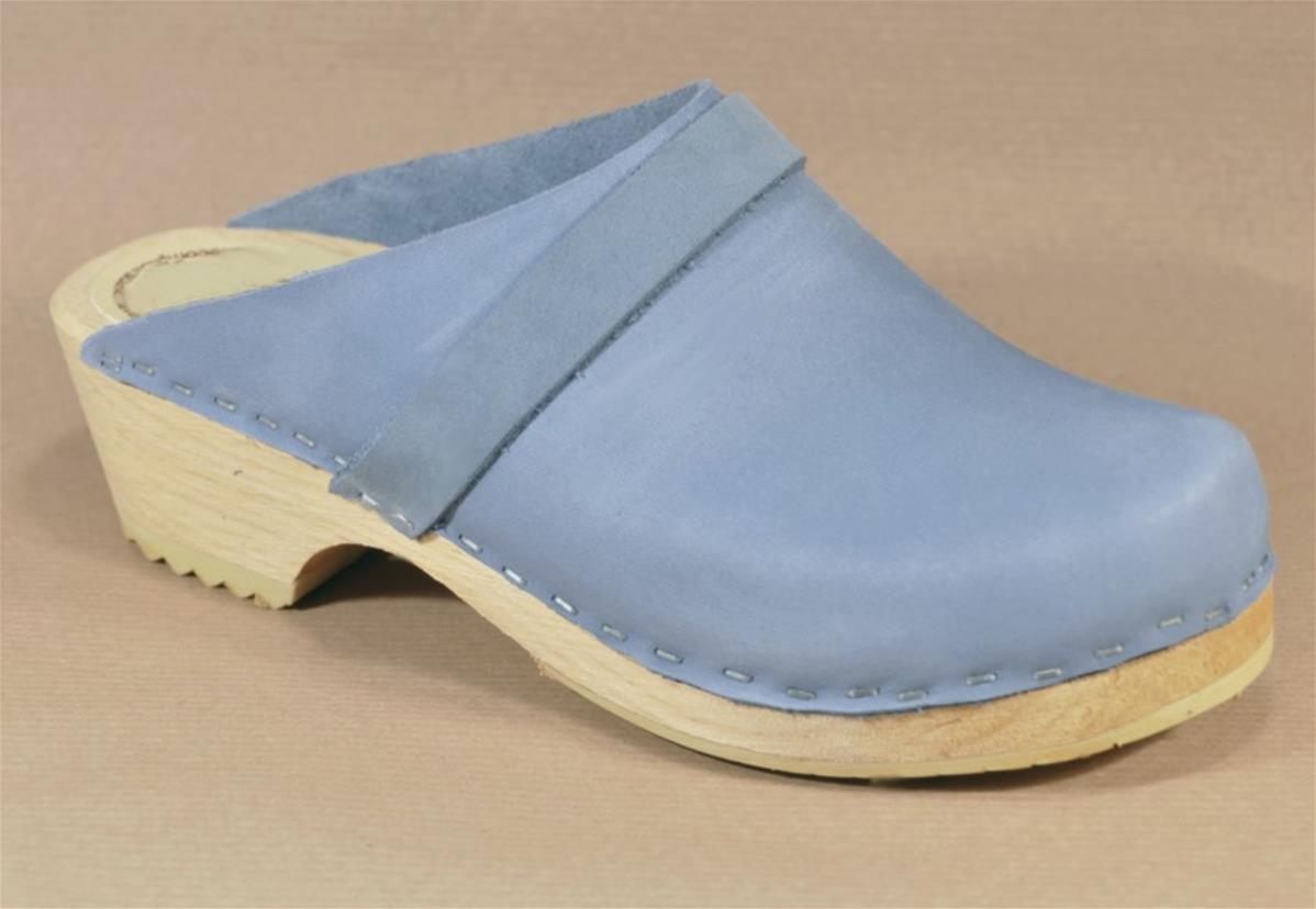 sabot en cuir nubuck couleur jean pastel taille 42