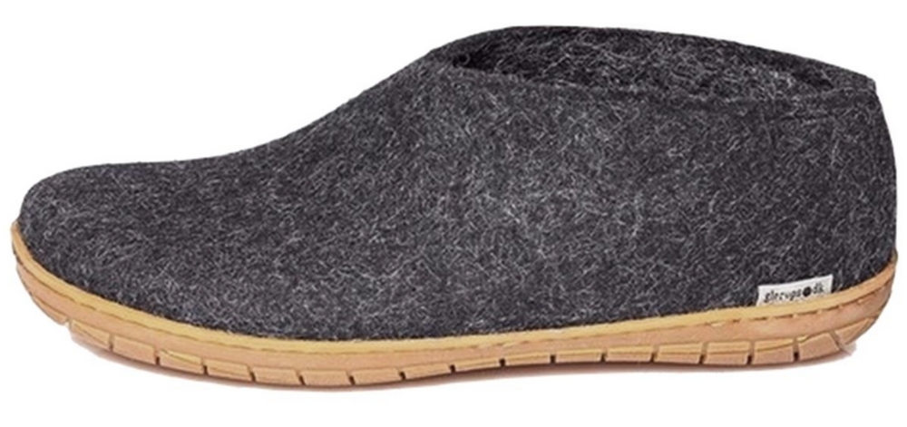 Chaussons en laine noirs semelle gomme naturelle AR02