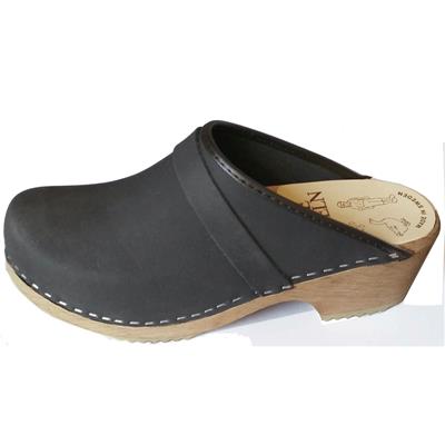 Sabots cuir noir mat semelle claire