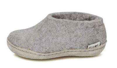 Chaussons en laine gris clair T 31
