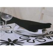 4 black table mats